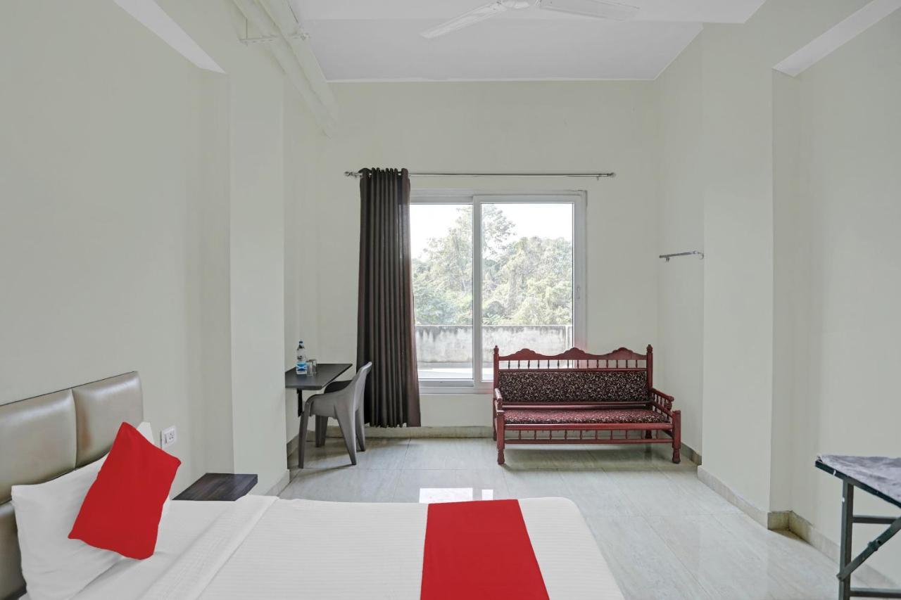 Oyo Flagship 80971 The Lime Tree Bareilly Exterior photo