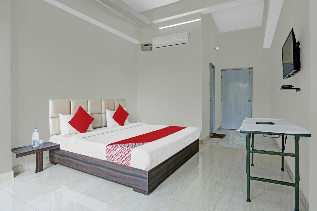 Oyo Flagship 80971 The Lime Tree Bareilly Exterior photo
